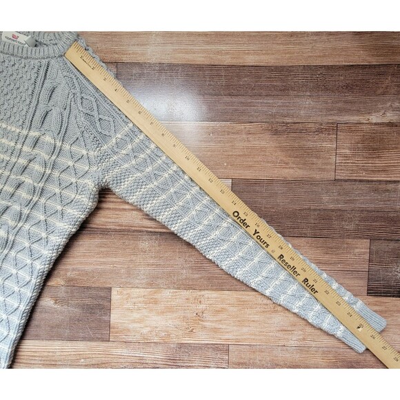 Vineyard Vines Womens Size XS Sweater Cable Knit Pullover Gray Ivory Striped EUC - Picture 8 of 9